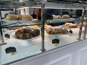 vitrine réfrigérée design boulangerie pâtisserie