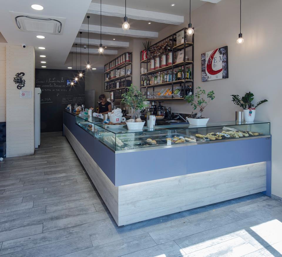 Concept vitrine point de vente snacking